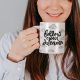 Kupa ile Gülümseyen Kadın, Kupa Mockup İndir, Smiling woman with mug